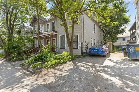 211-213 Saint Paul Street Burlington VT 05401