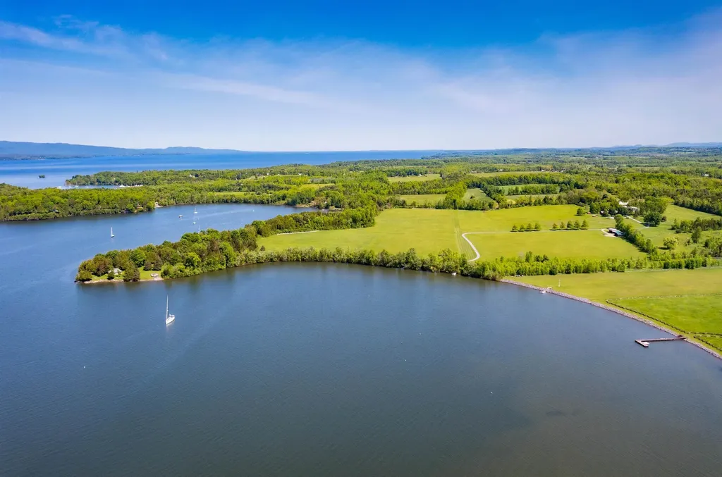 1028 Converse Bay Road Charlotte VT 05445-0000