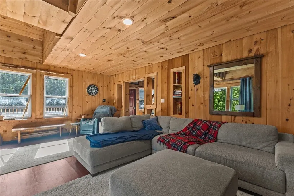 431 Sharkeyville Road Bolton VT 05676