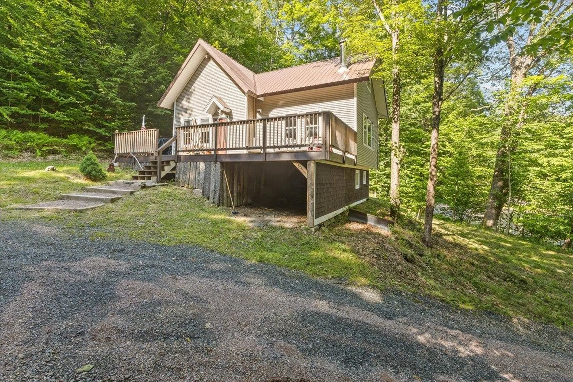 431 Sharkeyville Road Bolton VT 05676