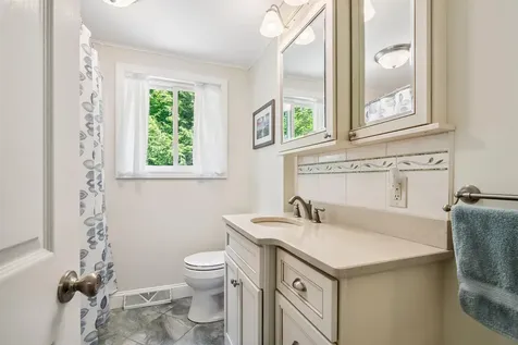 5 Cowin Road Merrimack NH 03054