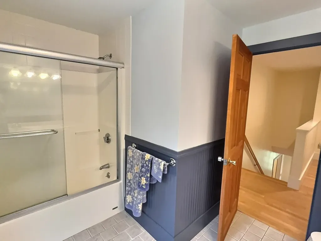 987 Dunbar Hill Road Grantham NH 03753