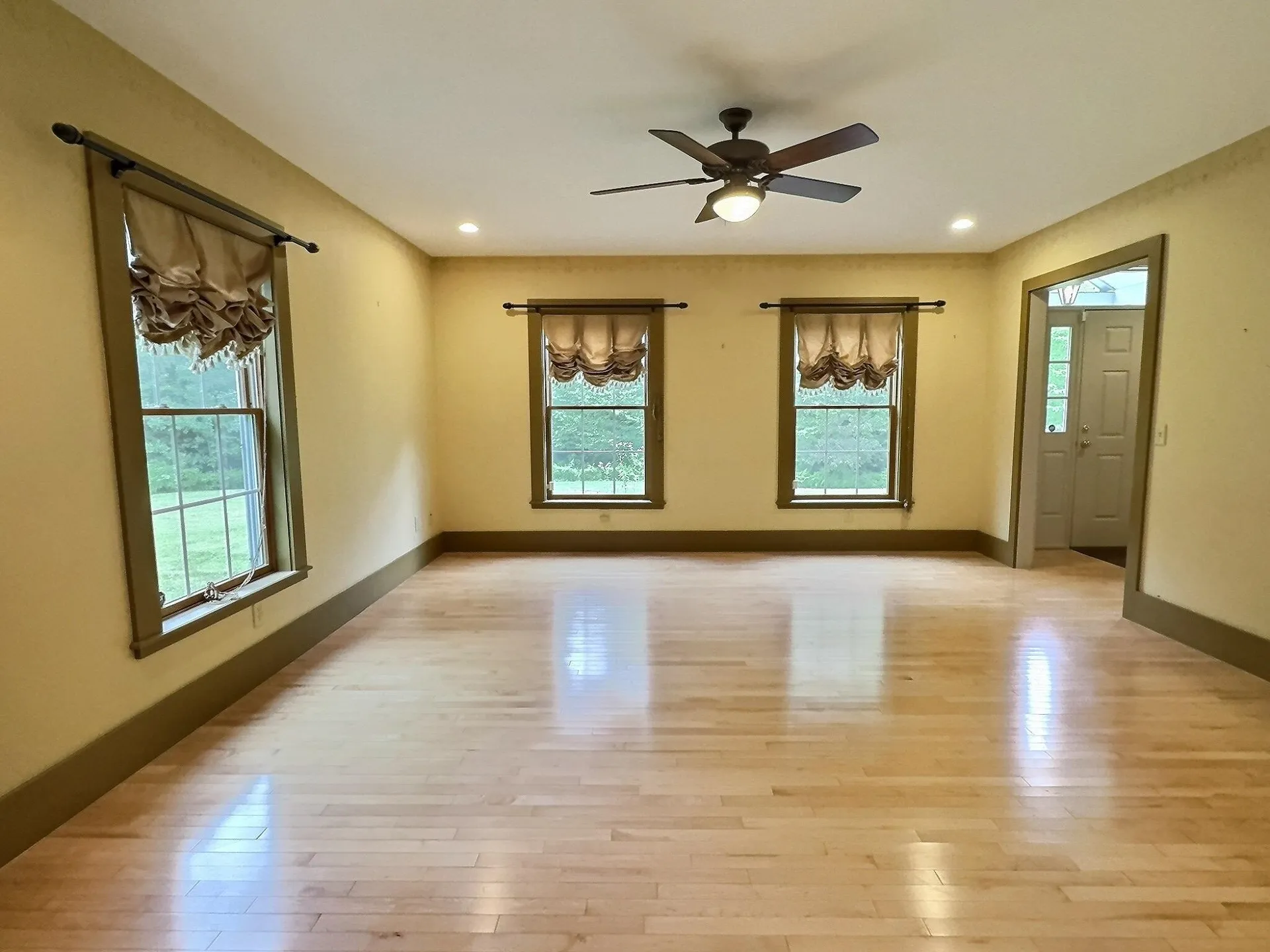 987 Dunbar Hill Road Grantham NH 03753