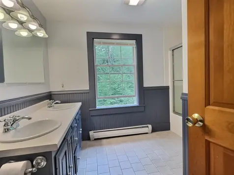 987 Dunbar Hill Road Grantham NH 03753