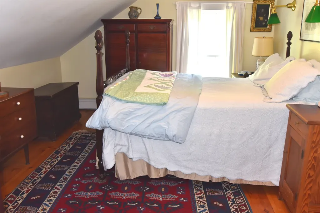 327 Browns Trace Jericho VT 05465