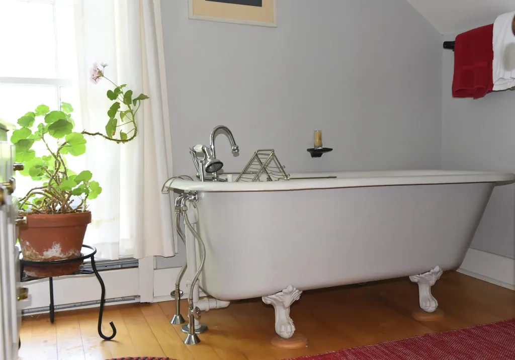 327 Browns Trace Jericho VT 05465