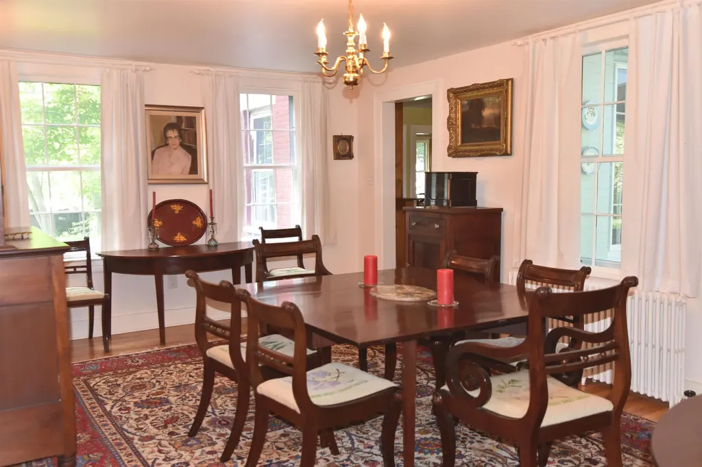 327 Browns Trace Jericho VT 05465