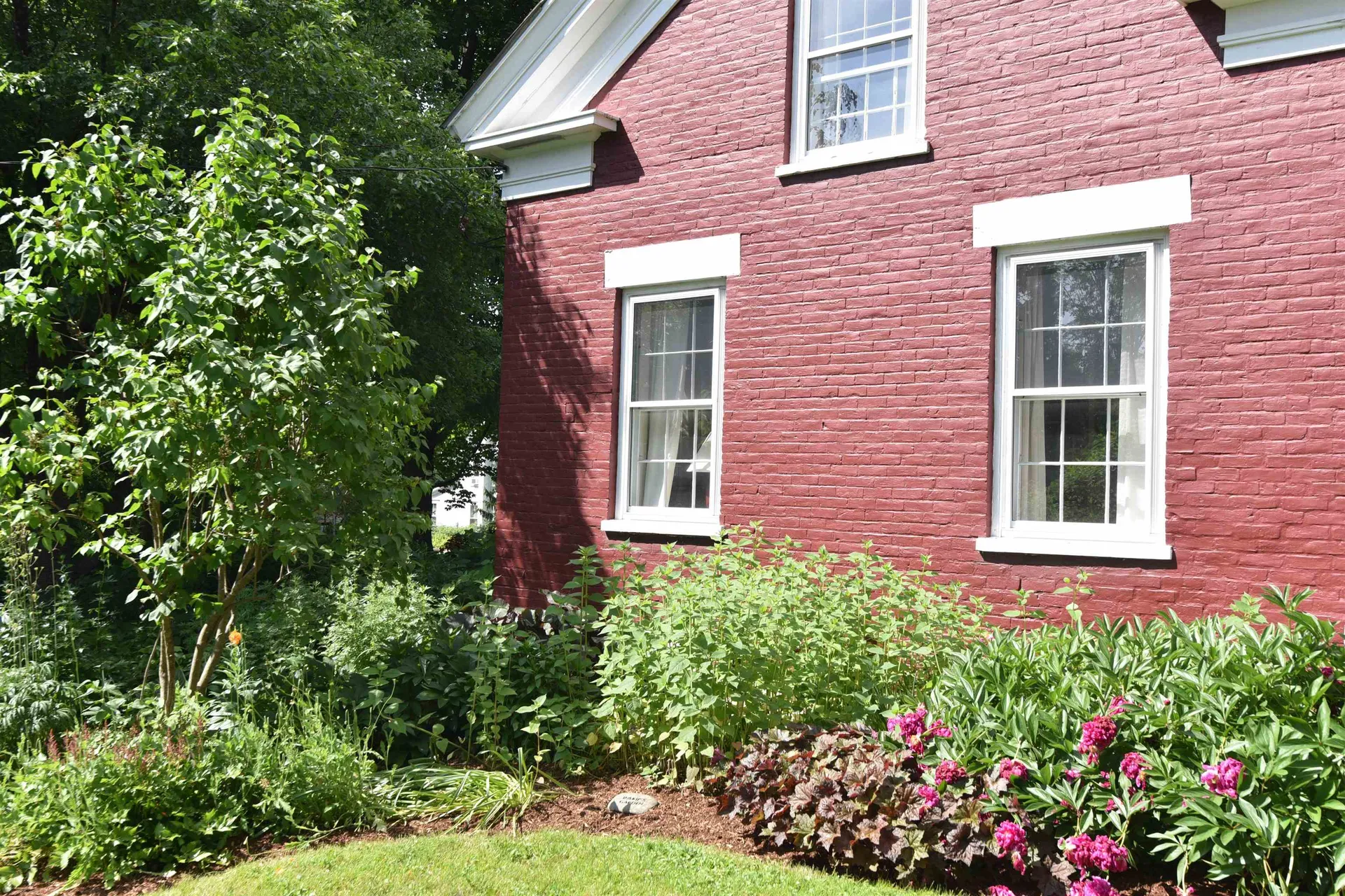 327 Browns Trace Jericho VT 05465