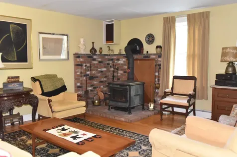 327 Browns Trace Jericho VT 05465