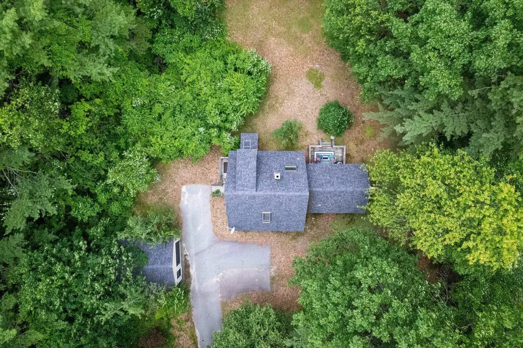 42 Sunset Hill Road Bradford NH 03221