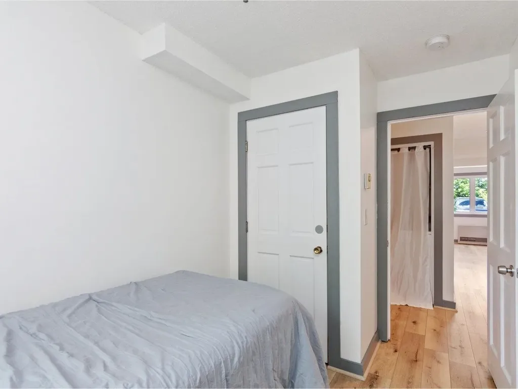 337 College Street Burlington VT 05401