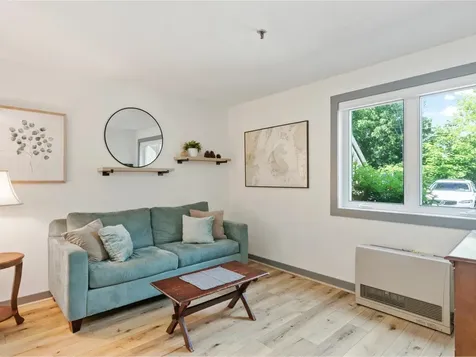 337 College Street Burlington VT 05401