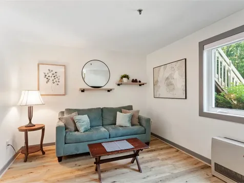 337 College Street Burlington VT 05401