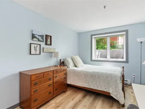 337 College Street Burlington VT 05401