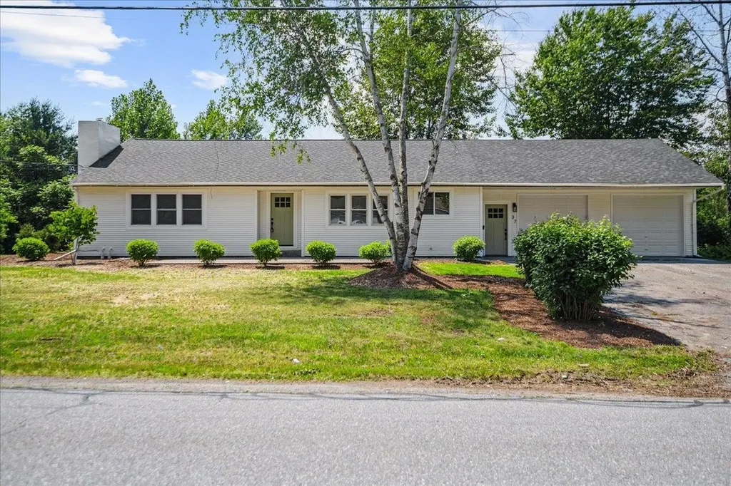 37 School House Hill Road Middlebury VT 05740