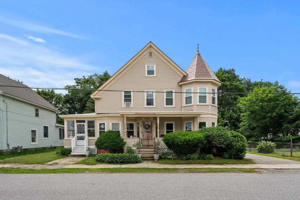 52 Chestnut Street Rochester NH 03867