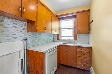 121 Palm Street Nashua NH 03060