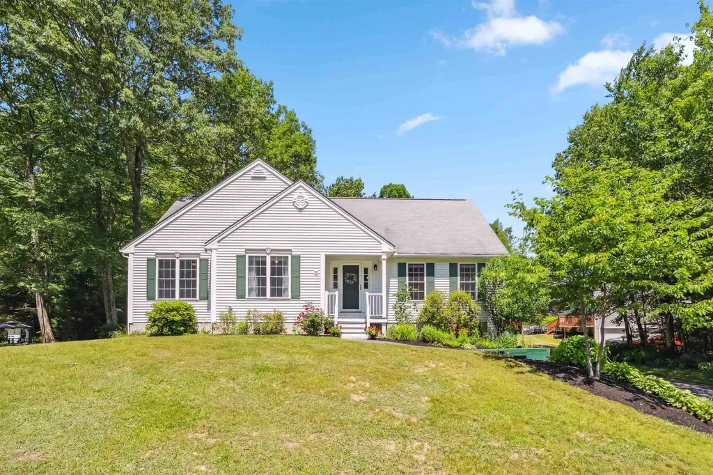 22 Drew Woods Drive Derry NH 03038