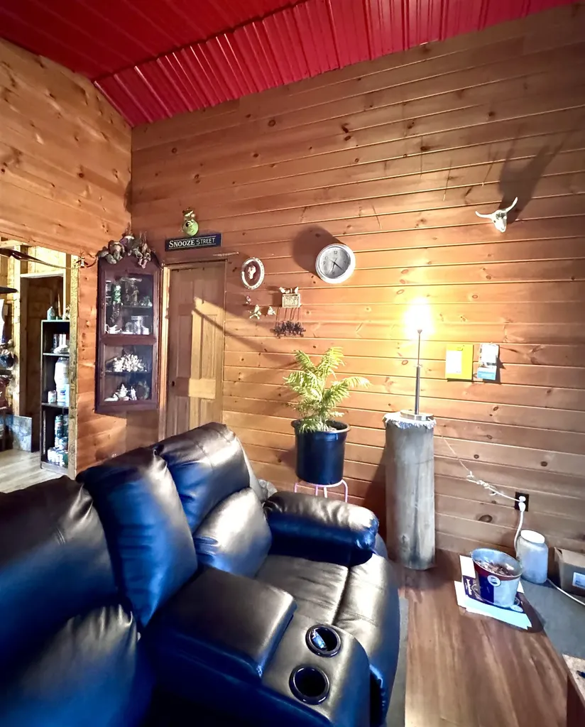 2132 Vt Route 105 Bloomfield VT 05905