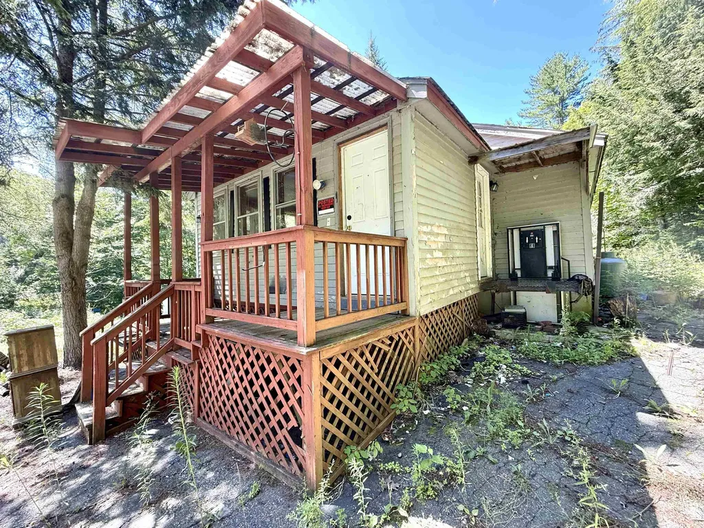 3286 Vt Route 113 Vershire VT 05083