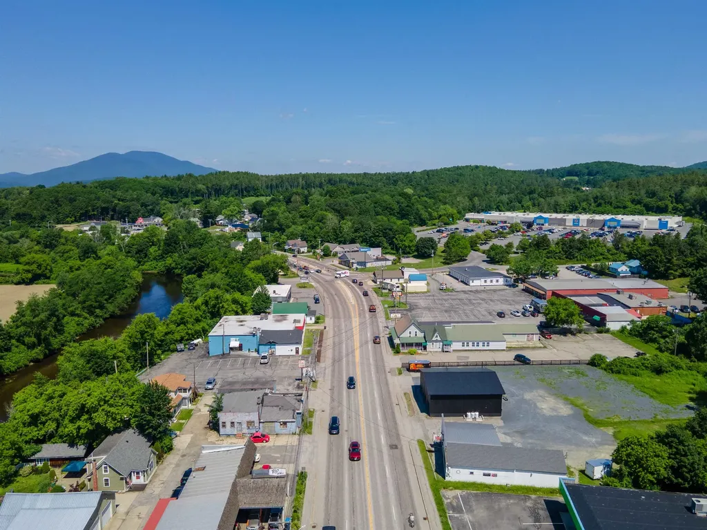 174 Washington Street Claremont NH 03743