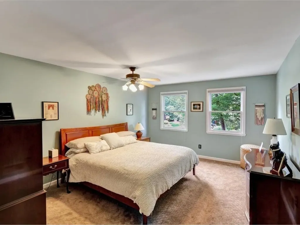 25 Sydney Drive Essex VT 05452