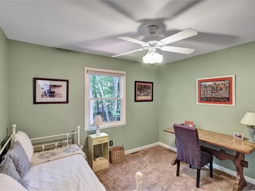 25 Sydney Drive Essex VT 05452