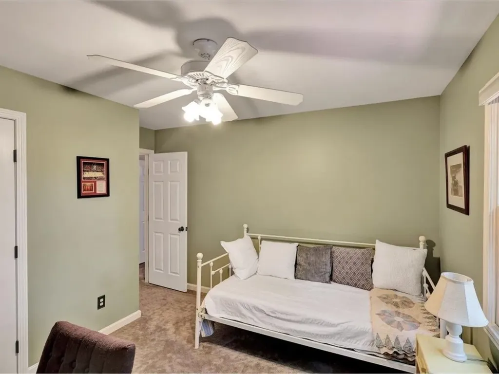 25 Sydney Drive Essex VT 05452