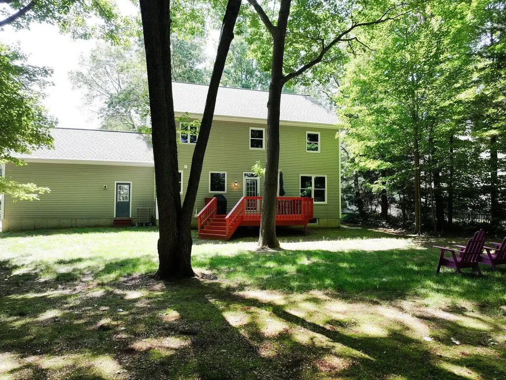 25 Sydney Drive Essex VT 05452