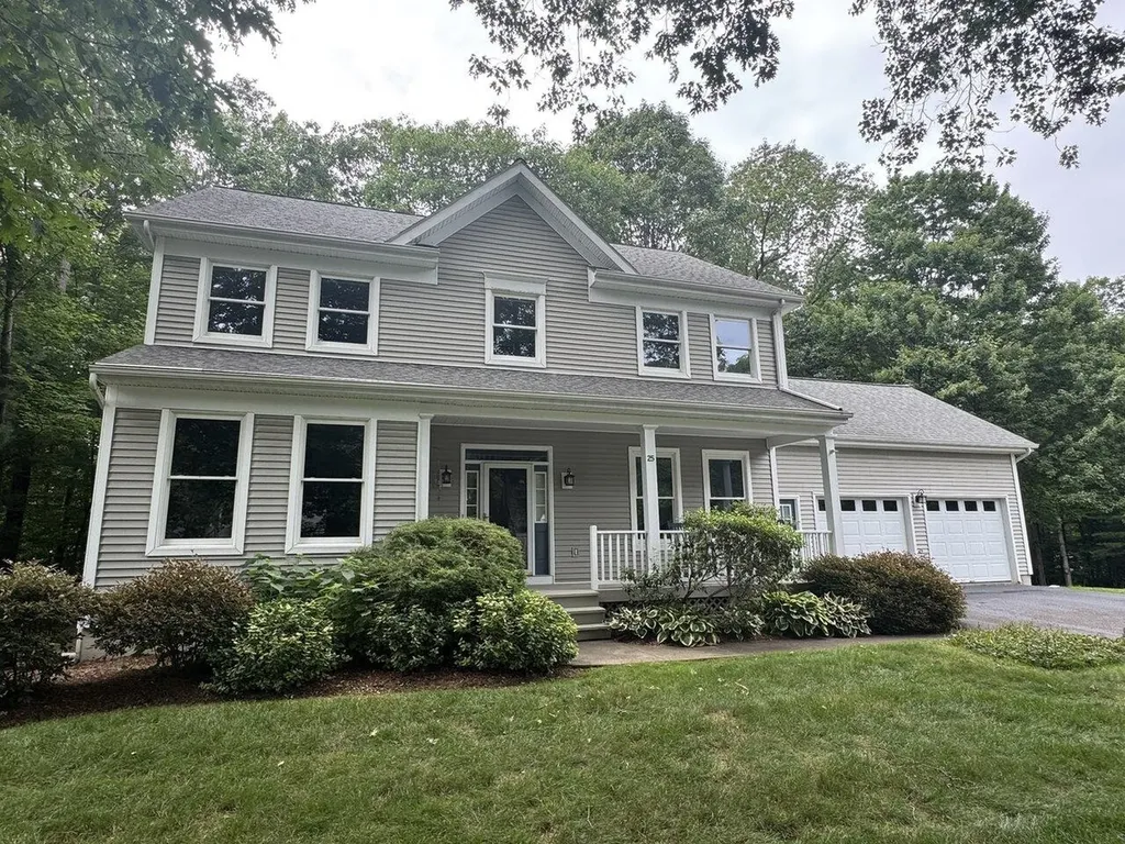 25 Sydney Drive Essex VT 05452