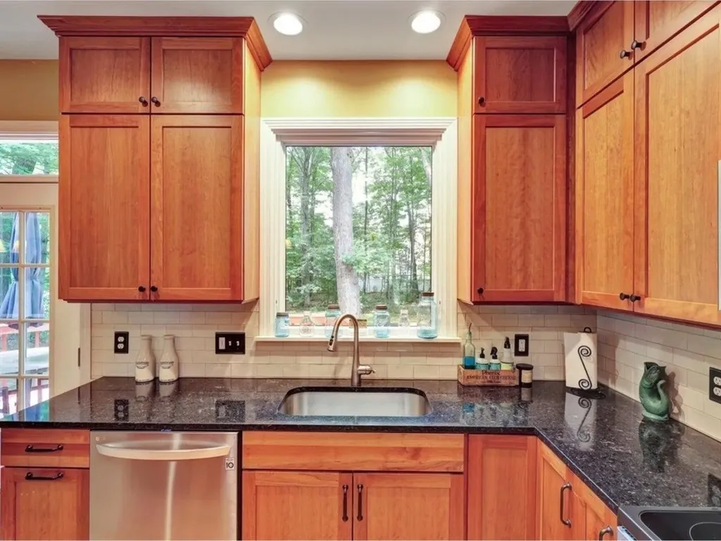 25 Sydney Drive Essex VT 05452