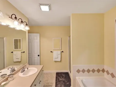 25 Sydney Drive Essex VT 05452