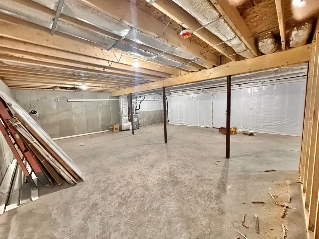 1 Blaisdell Court Raymond NH 03077