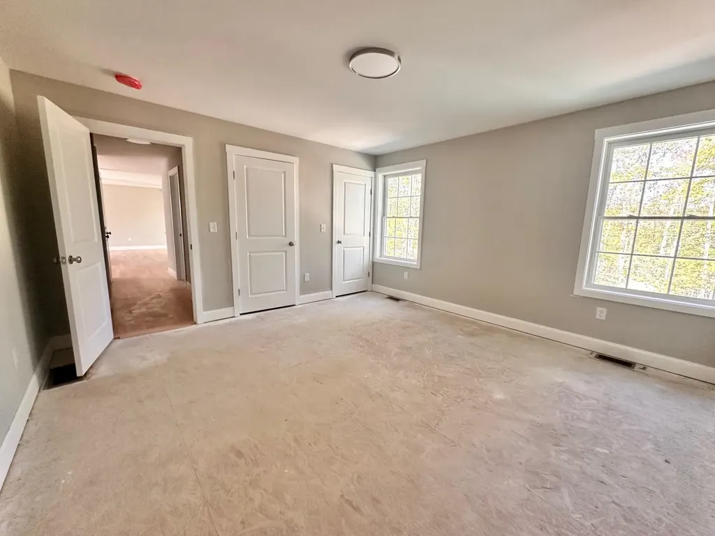 1 Blaisdell Court Raymond NH 03077