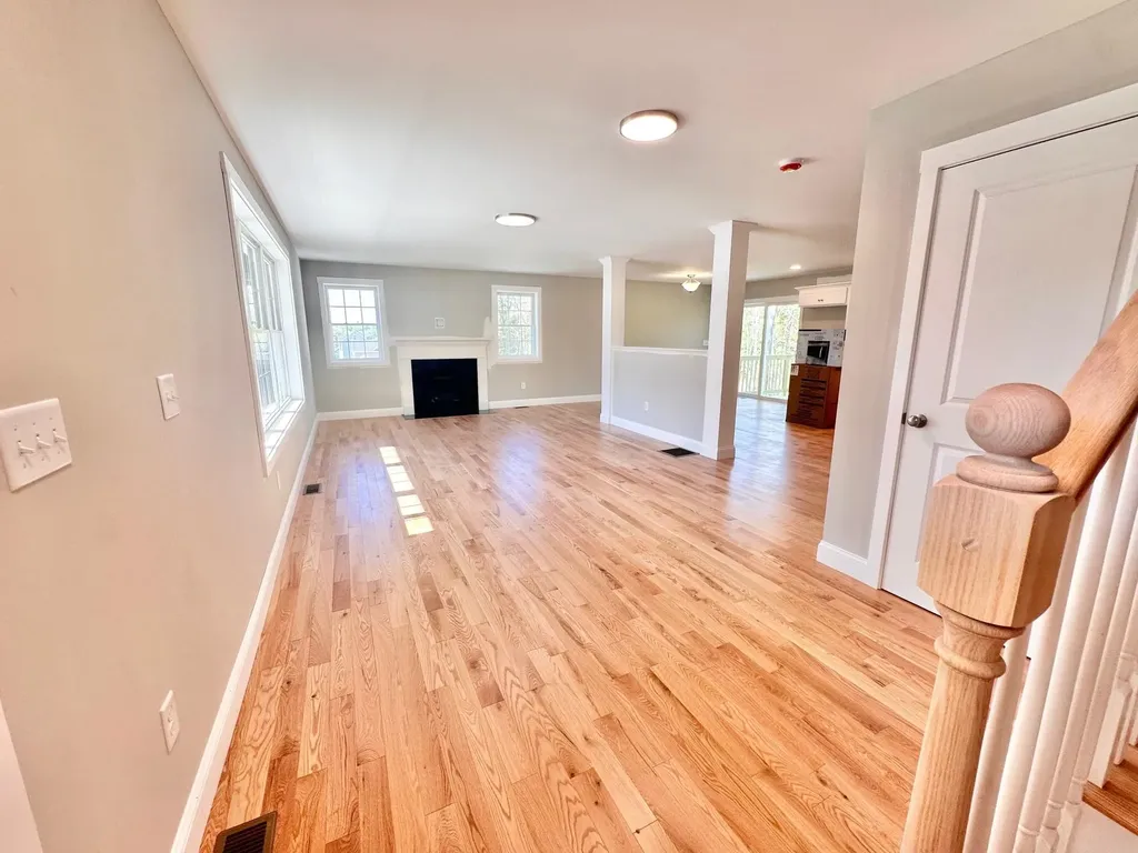 1 Blaisdell Court Raymond NH 03077