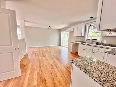 1 Blaisdell Court Raymond NH 03077