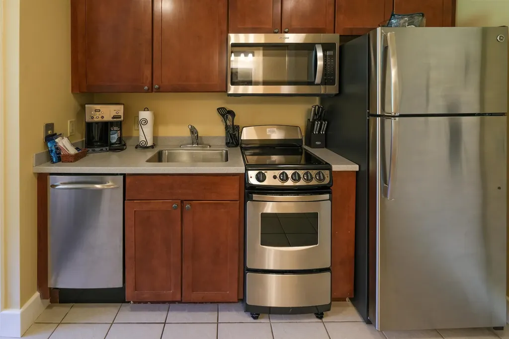 365 Q4 Jackson Gore Inn Road Ludlow VT 05149