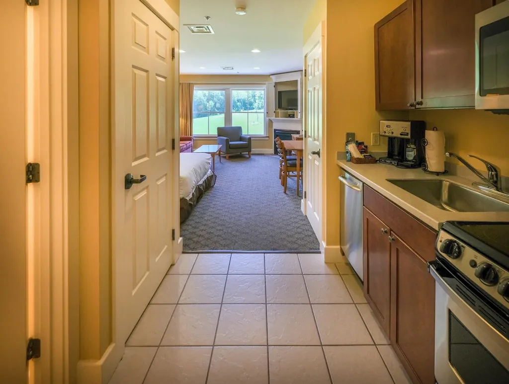 365 Q4 Jackson Gore Inn Road Ludlow VT 05149