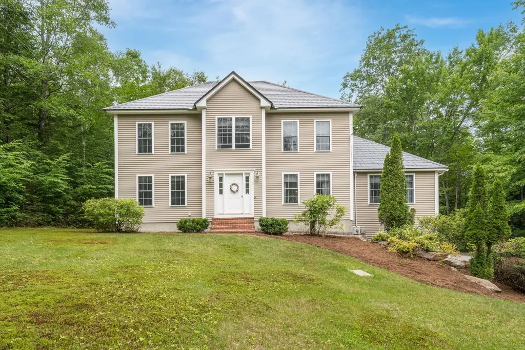 83 Center Road Chichester NH 03258
