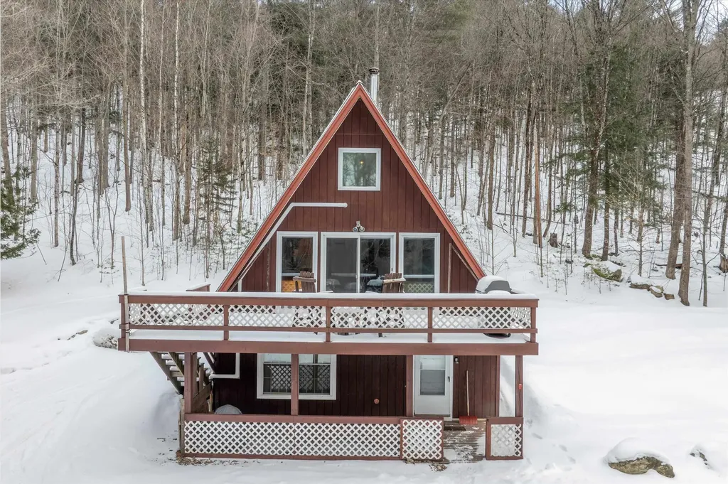 400 East Lake Road Ludlow VT 05149