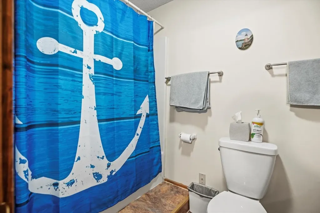 79 Dunvegan Woods Drive Hampton NH 03842