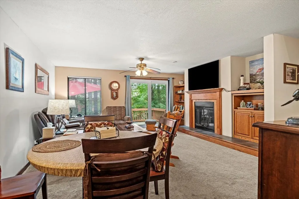 79 Dunvegan Woods Drive Hampton NH 03842