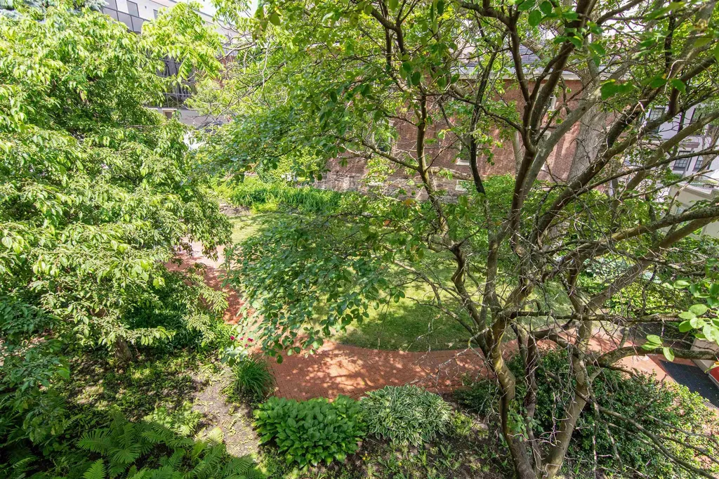 89 College Street Burlington VT 05465