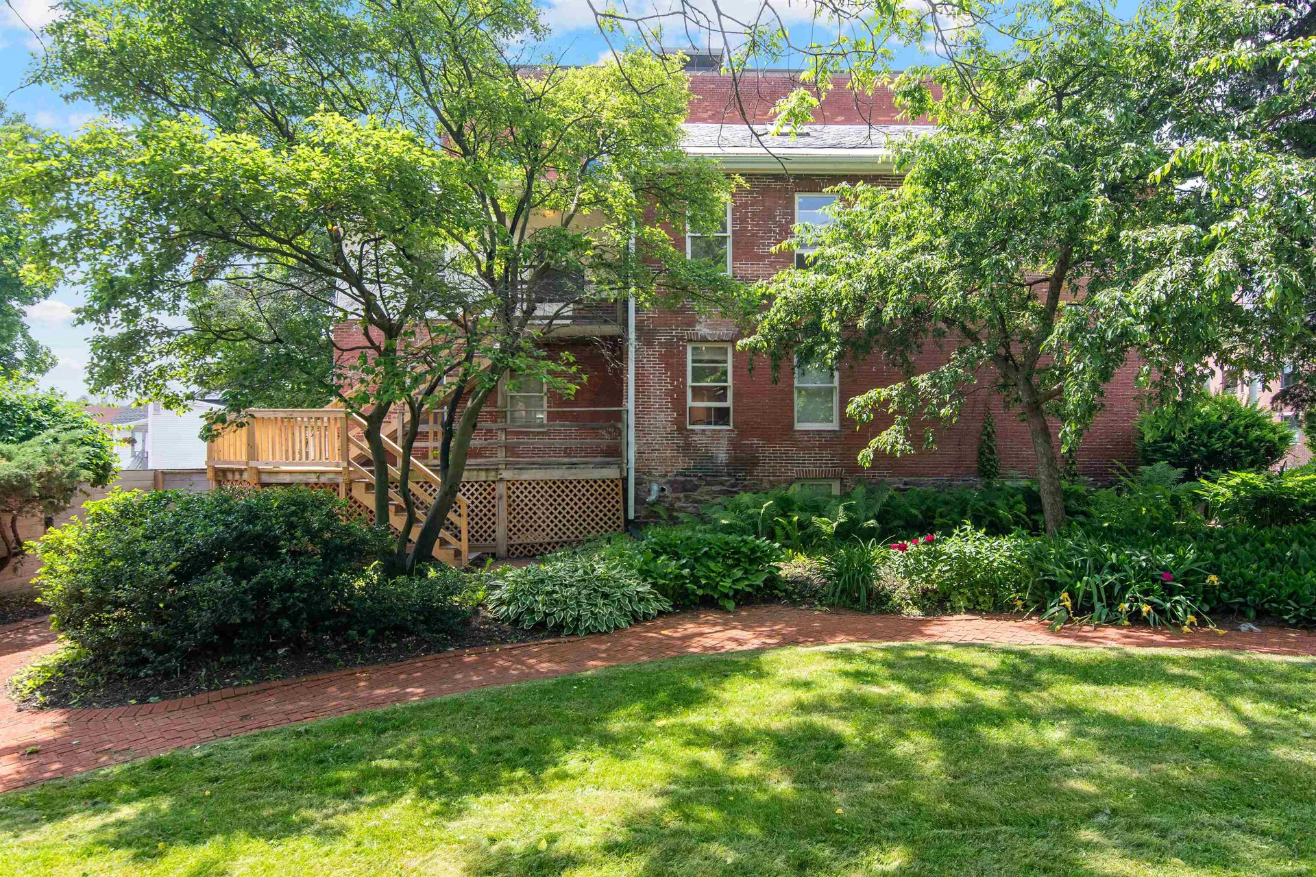 89 College Street Burlington VT 05465