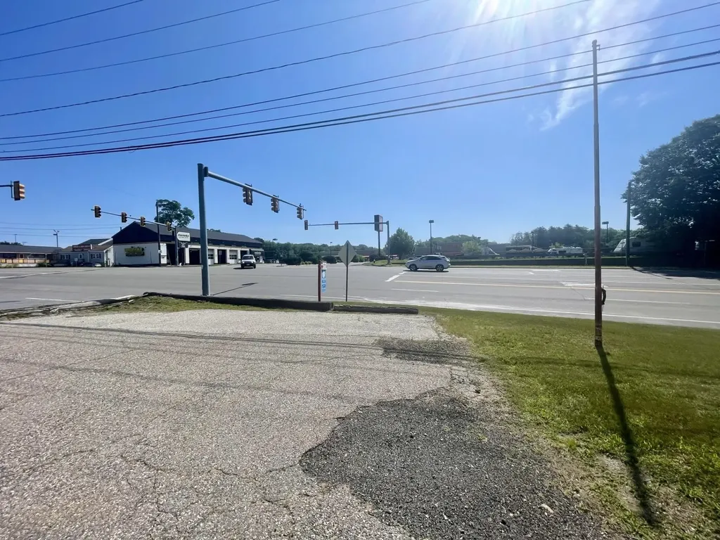 4 Lakeshore Drive Seabrook NH 03874