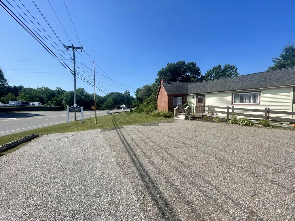 4 Lakeshore Drive Seabrook NH 03874