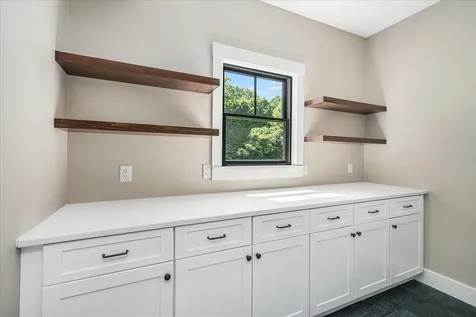 195 Amesbury Road Kensington NH 03833