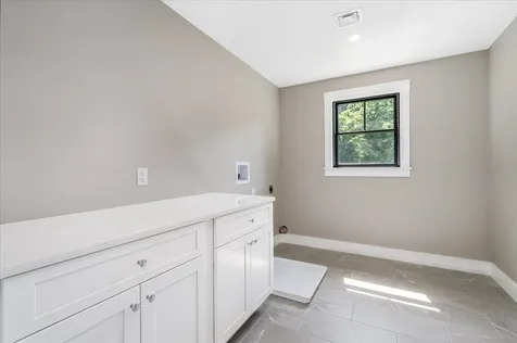 195 Amesbury Road Kensington NH 03833
