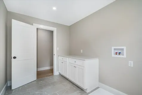195 Amesbury Road Kensington NH 03833