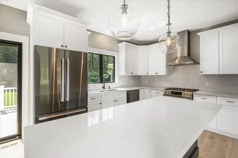 195 Amesbury Road Kensington NH 03833